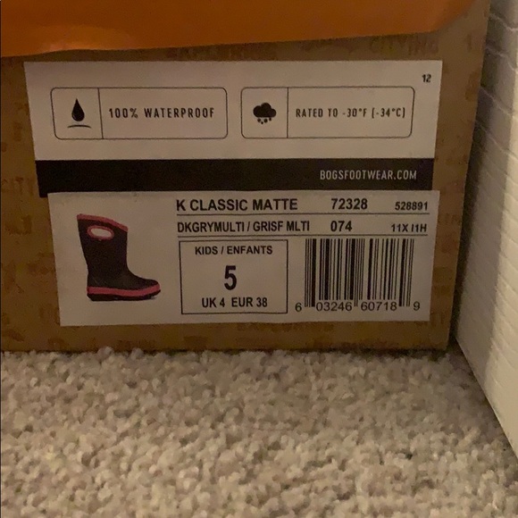 NWT Bogs boots kids size 5 - Picture 3 of 4